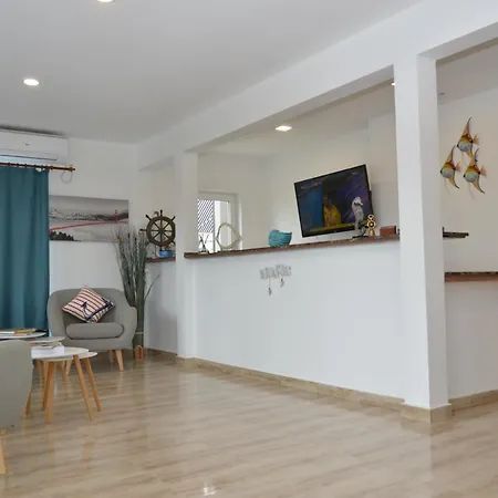 Tecoma Mamaia
