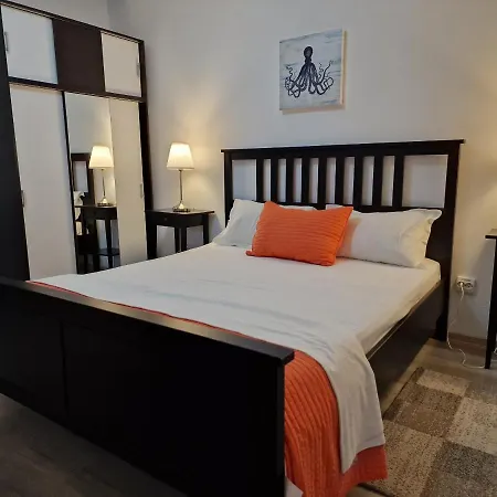 Tecoma Mamaia Guest house